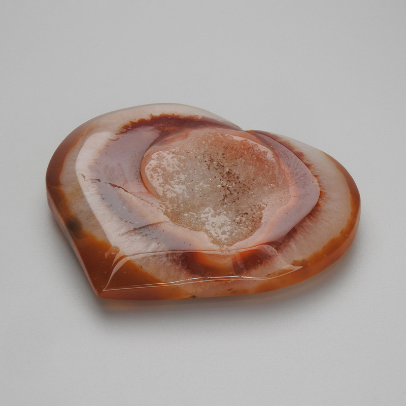 Geoda w kształcie serca z agatu, średnica 60×50–70–85 mm ± (różne rozmiary), waga od 60 g (cena za 100 g)