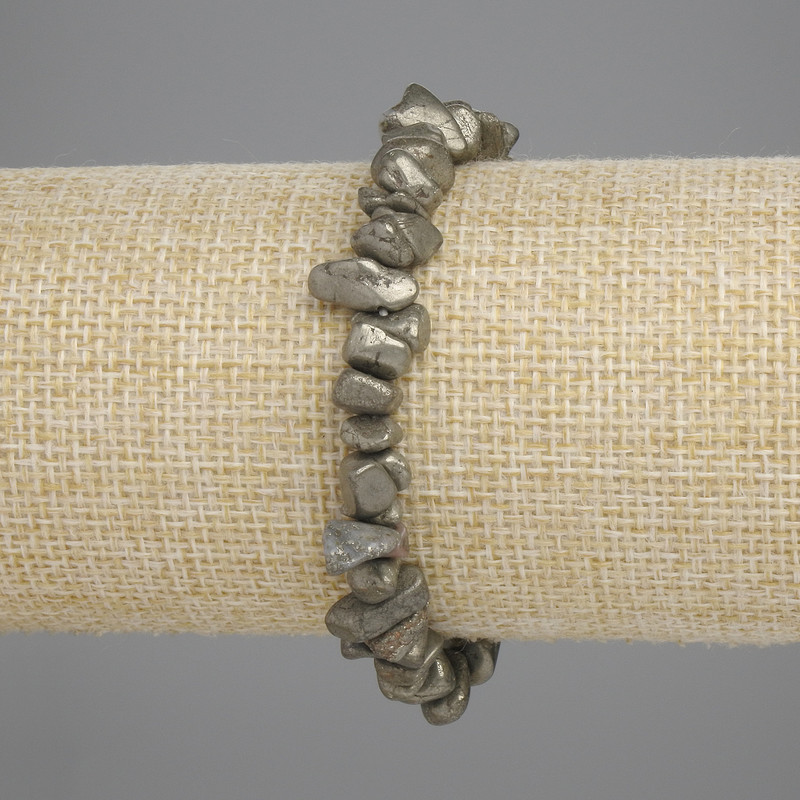 Bransoleta z drobin pirytu, średnica 6–12×3–5 mm ±, długość 18 cm ±, elastyczna