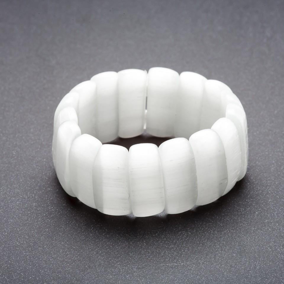 Bransoletka z kociego oka na elastycznej gumce, kolor perłowy 'łańcuszek' 25×11 mm