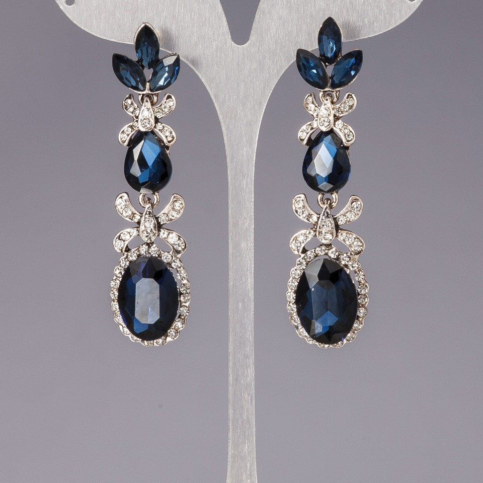 Kolczyki z kryształami w stylu żyrandolu «Miledi»