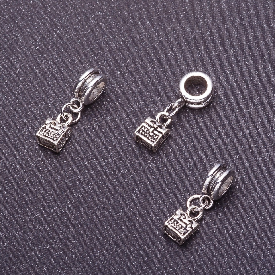 Bail z zawieszką 'Skrzyneczka Pandora', długość 3 cm, opakowanie 5 szt.