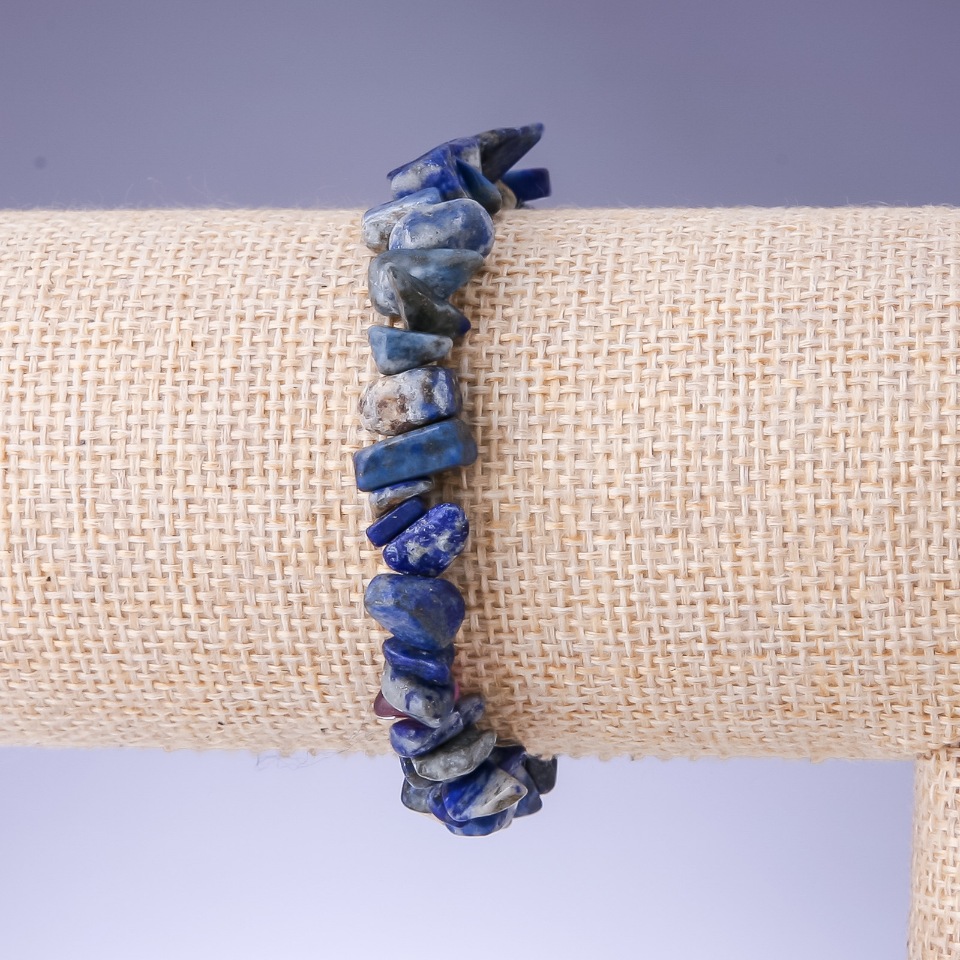 Bransoletka z lazurytu, naturalny kamień w drobinach, średnica 9x4 mm, długość 18 cm (rozciągliwy)