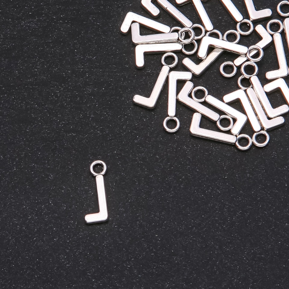 Zawieszka do biżuterii – litera L, 17 × 7 mm, opakowanie 20 g (+/- 30 szt.)