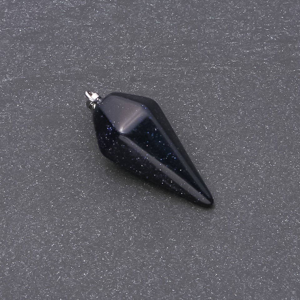 Wisiorek „Wahadło” z awenturytu – Noc Kairu, niebieski piasek, 40×30×13 mm