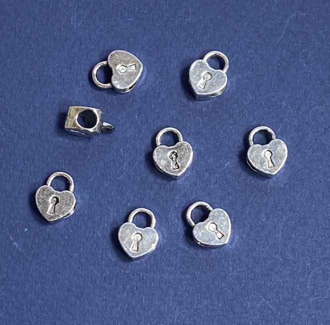 Koralik-wstawka do biżuterii, wymiary 10×13 mm, średnica wewnętrzna 4 mm, opakowanie 20 g +/- 12 szt.