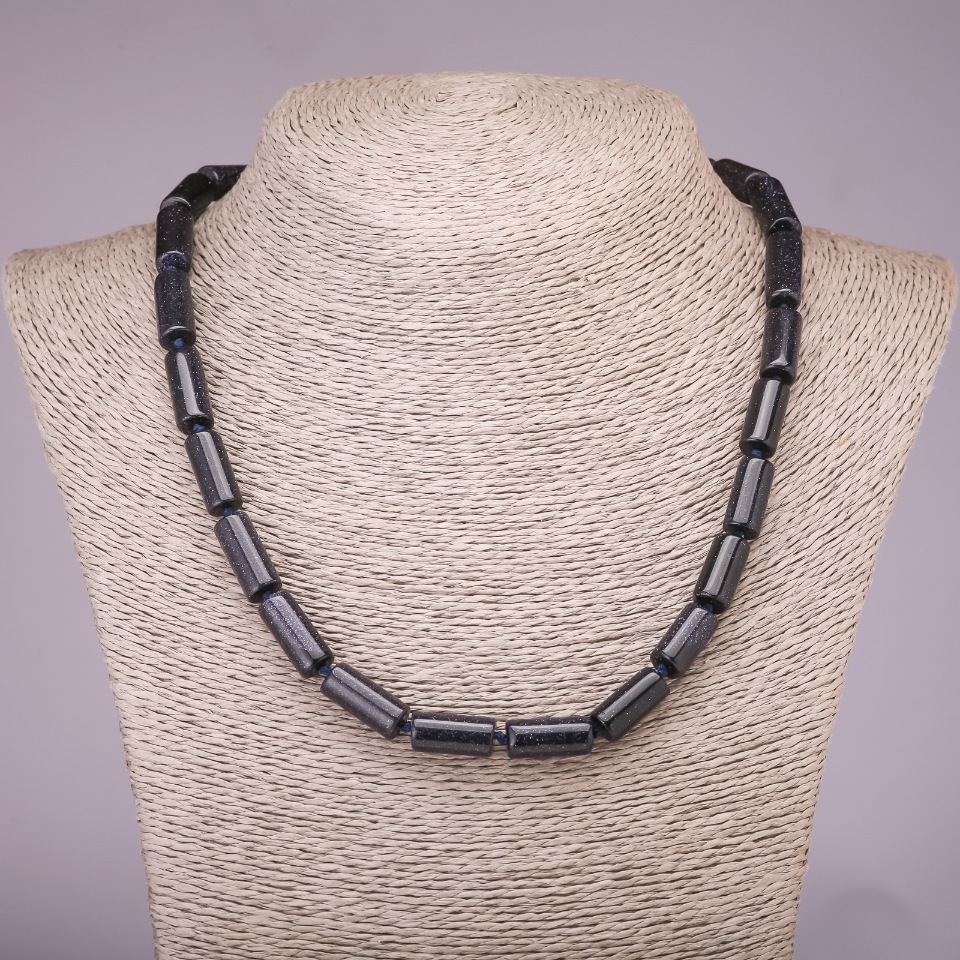 Naszyjnik z awenturynu «Niebieski Piasek Noc Kairu» o cylindrycznym kształcie, średnica 8×17 mm, długość 45 cm