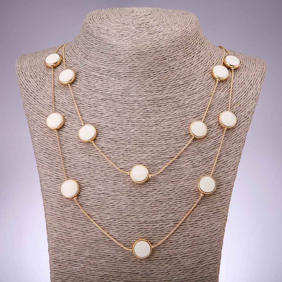 Naszyjnik Kaskada dwurzędowy z koralików w kształcie monety, długość 80 cm, żółty metal