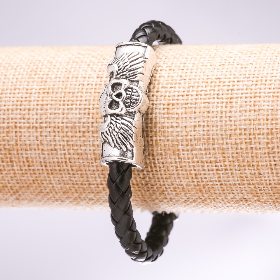 Bransoletka „Czaszka” z ekoskóry pleciona, czarna, długość 20 cm