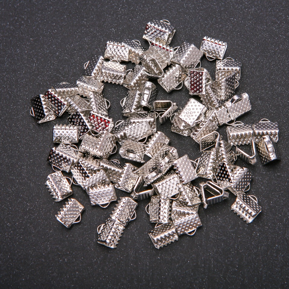 Zapięcia do sznurka 7, 4×8 mm, opakowanie 80 szt. (+ -) 24 g