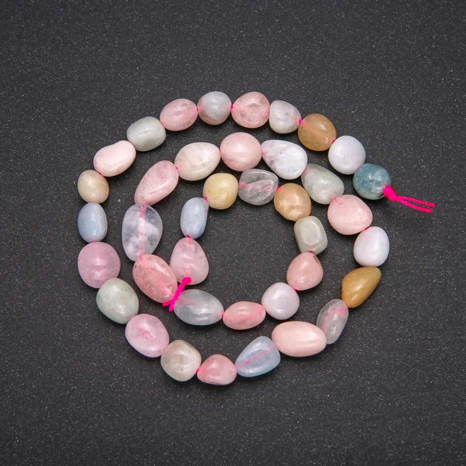 Koraliki z naturalnego Morganitu – fasetowane, średnica 9×12 mm, długość 38 cm