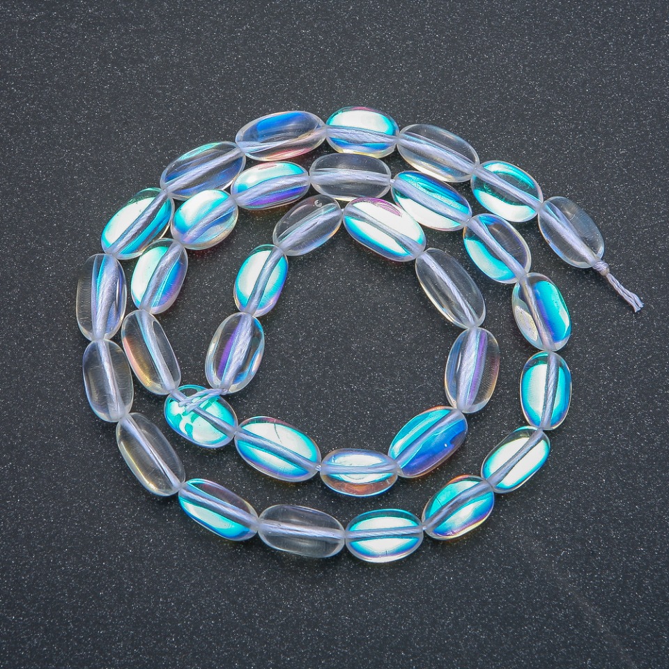 Koraliki na nitce z opalowego szkła – biały kameleon, fasetowane, średnica 12×8 mm, długość 40 cm +