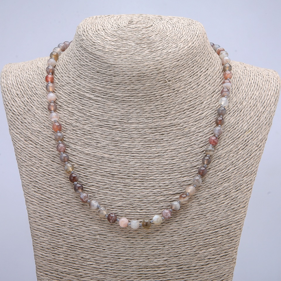 Naszyjnik z agatu Botswany, gładkie kulki o średnicy 6 mm, długość 45 cm +