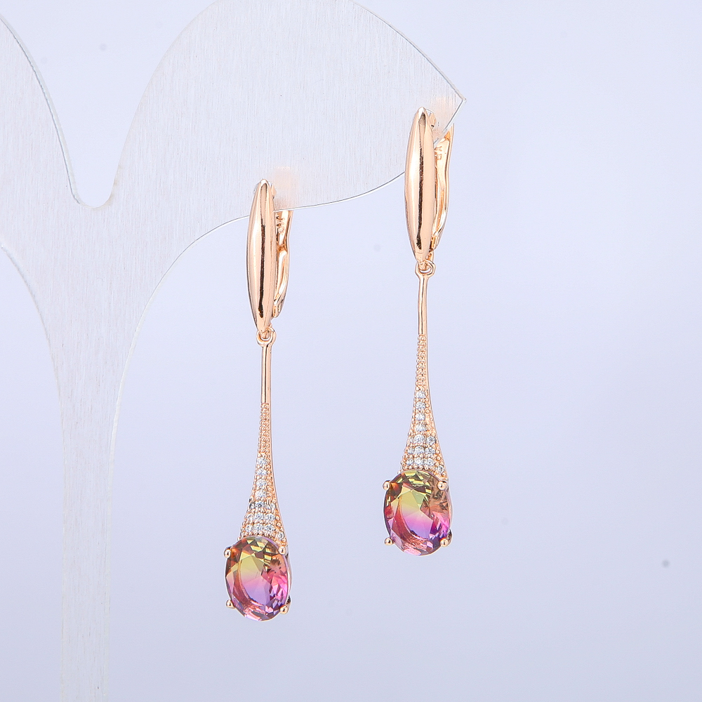 Kolczyki Xuping pozłacane 18K z zielono-malinowymi kryształami Swarovskiego i białymi cyrkoniami, długość 46 mm +