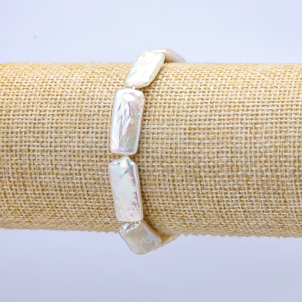 Bransoletka na gumce z barokowymi perłami, średnica 9×21 mm, długość 18 cm