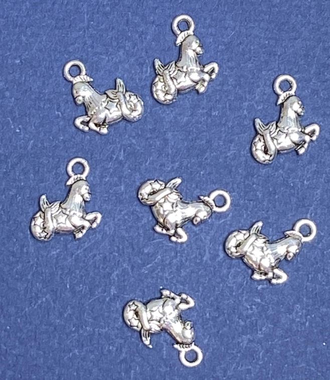 Okucia, zawieszka „Koziorożec” 16×11 mm, kolor metalu „srebro”, op. 20 g + 22 szt.