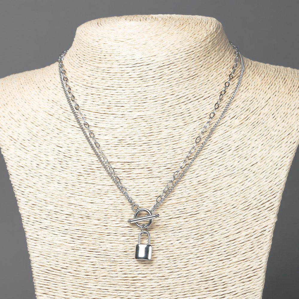 Łańcuszki Xuping z powłoką rodową z wisiorkiem (zapięcie), grubość 3 i 1,8 mm + -, długość 44 cm +