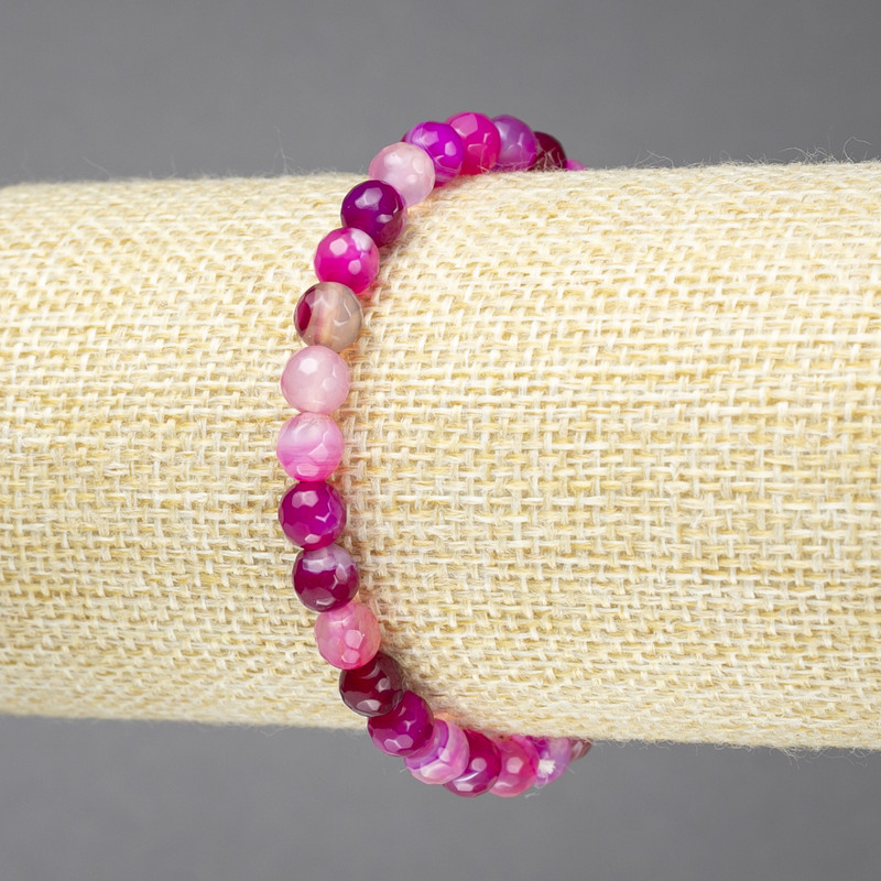 Bransoletka na elastycznej gumce z malinowego agatu — fasetowana kulka, średnica 6 mm+