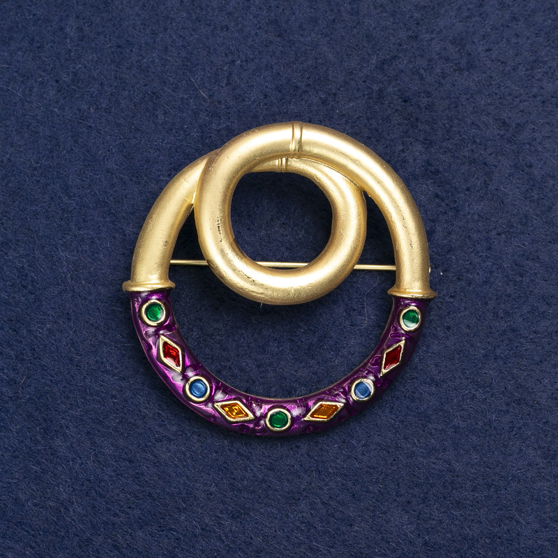 Broszka Akcent z metalu złotego i emalii 45 mm +