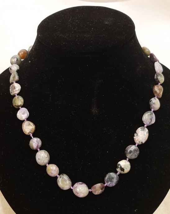 Naszyjnik z czaroitu, naturalny kamień, fasetowane koraliki, średnica 10×12 mm, długość 50 cm