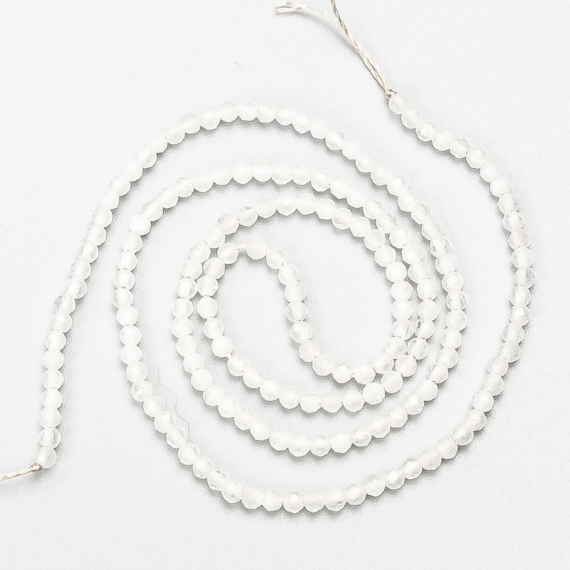 Koraliki spinelu sztucznego, fasetowane kuleczki, średnica 2 mm na nici, długość 37 cm