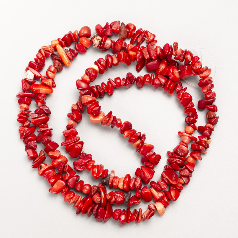 Koraliki z naturalnego koralu, drobinka na żyłce, średnica 7×3 mm, długość około 80 cm