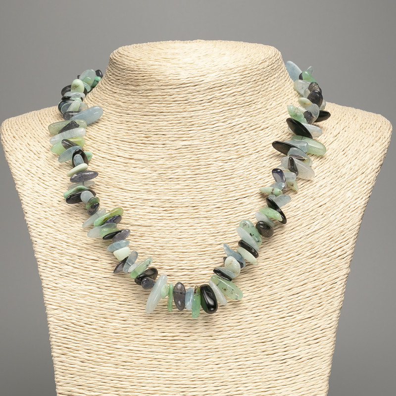 Naszyjnik z naturalnych kamieni – asorty drobinki „igła”, średnica 11×5–10×3 mm, długość 50 cm +