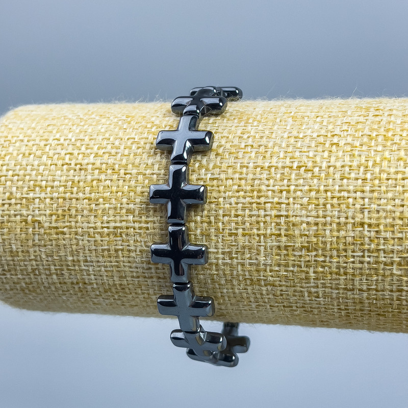 Bransoletka hematyt Krzyż, średnica 12,5×12,5×4 mm, długość 18 cm (elastyczna)