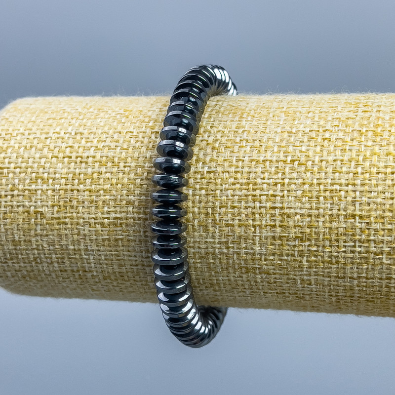 Bransoletka z hematytu — gładkie rondle, średnica 8 × 3 mm, długość 18 cm (elastyczna baza)