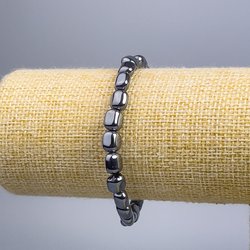 Bransoletka z hematitu w formie barila, średnica 8×7×5 mm, długość 18 cm (elastyczna)