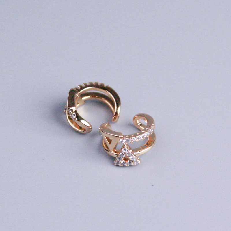 Kaf podwójny Xuping pozłocenie 18K białe cyrkonie Trójkąt 10x5mm +