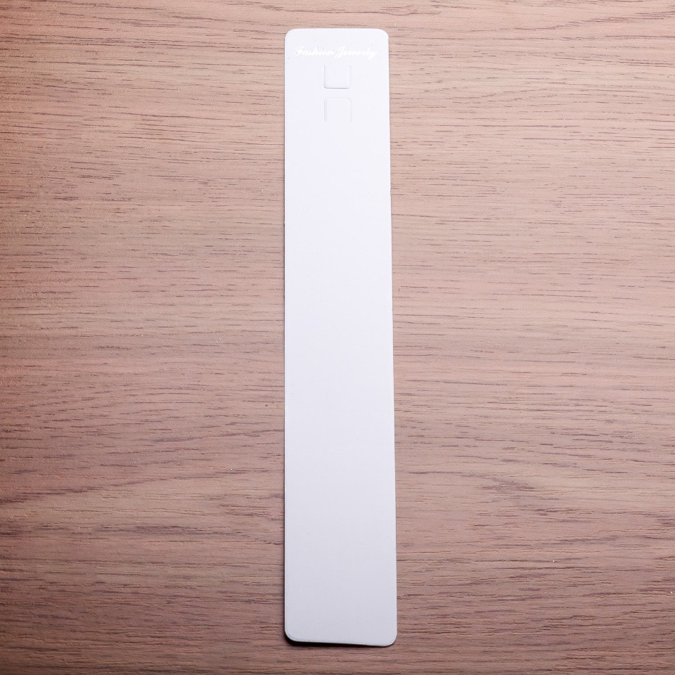 Podstawka pod bransoletkę 21×3,3 cm, biały karton, 100 szt.