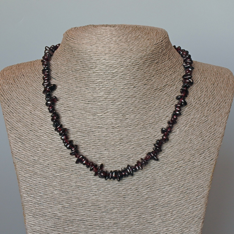 Naszyjnik z granatu, naturalny kamień, fasetowany, średnica 6×2 mm, długość 45 cm